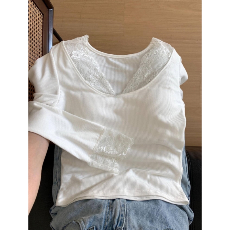 白色蕾丝拼接保暖上衣女带胸垫秋冬款长袖百搭性感内搭洋气打底衫