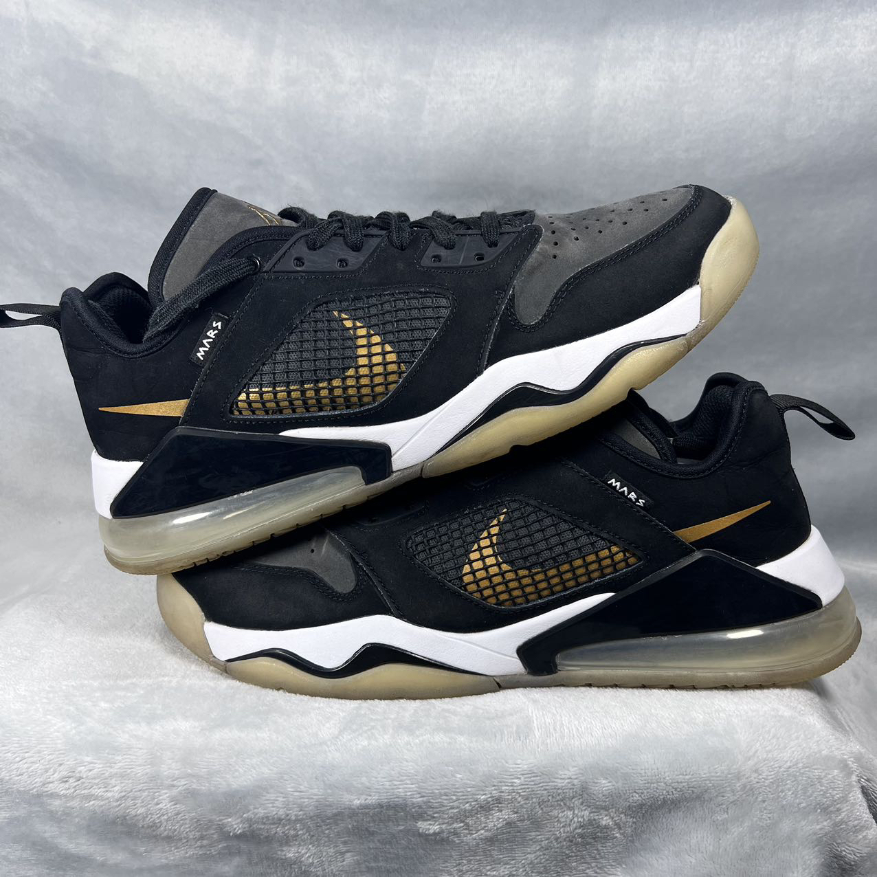 44码 AJ MARS 270 气垫篮球鞋 9新 公价1099 内衬磨损