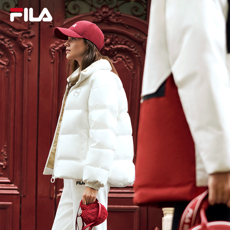 FILA/斐乐女装冬季潮流时尚短款立领面包服羽绒服外套F11W349907F