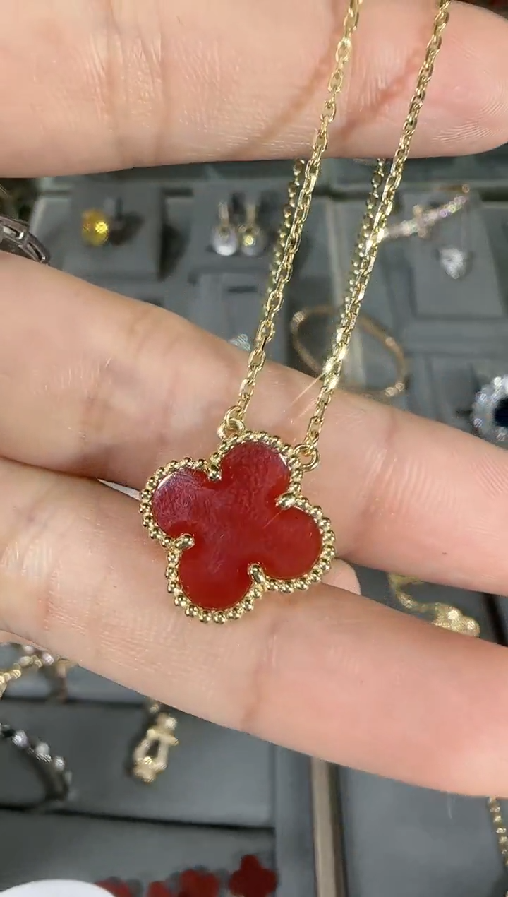【闪购商品】玛瑙/玉髓项链18K金镶嵌单花项链