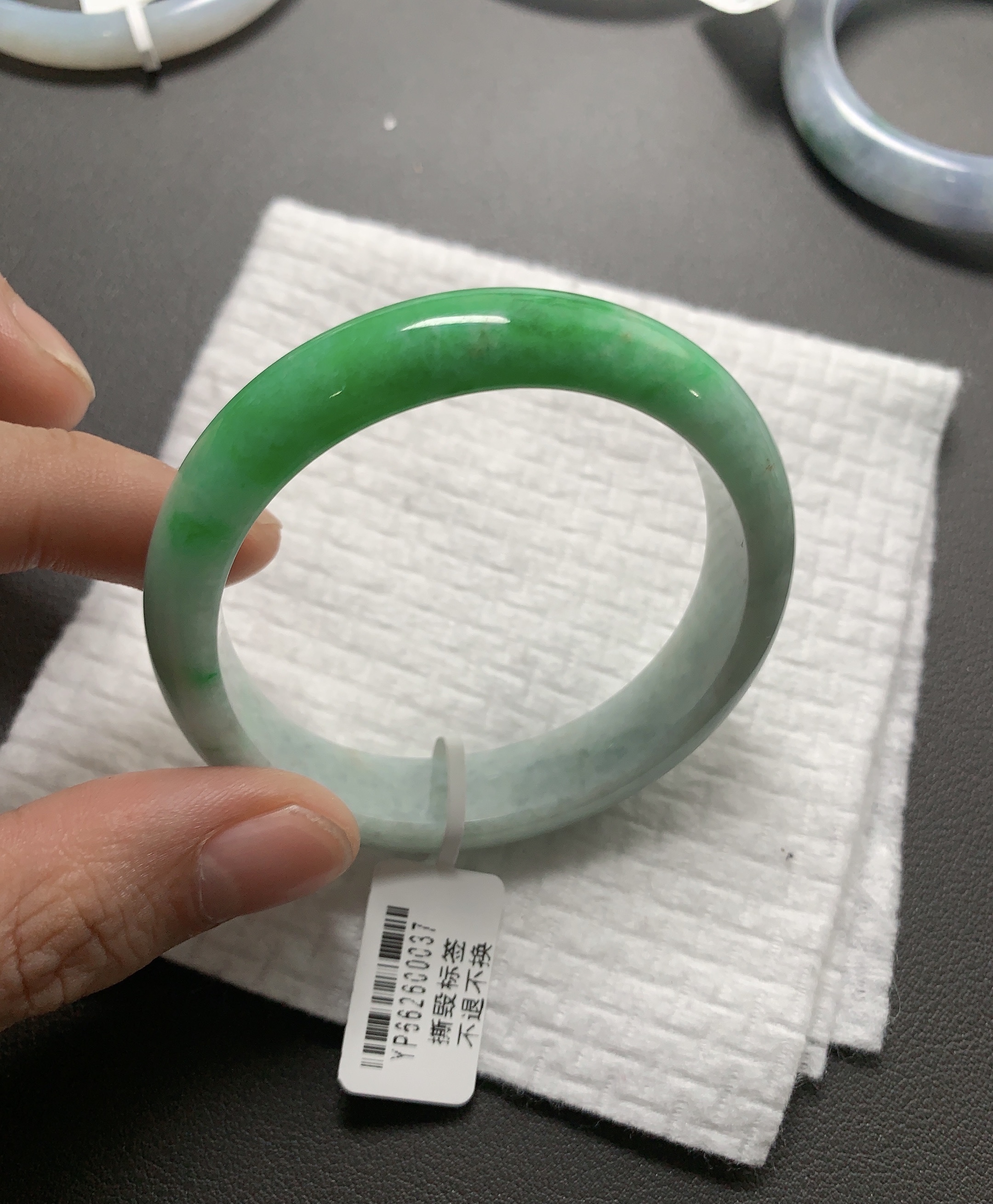 天然缅甸A货翡翠手镯半山水白底青53.3贵妃老坑老料