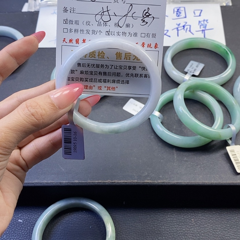 【闪购商品】翡翠手镯未镶嵌J****_