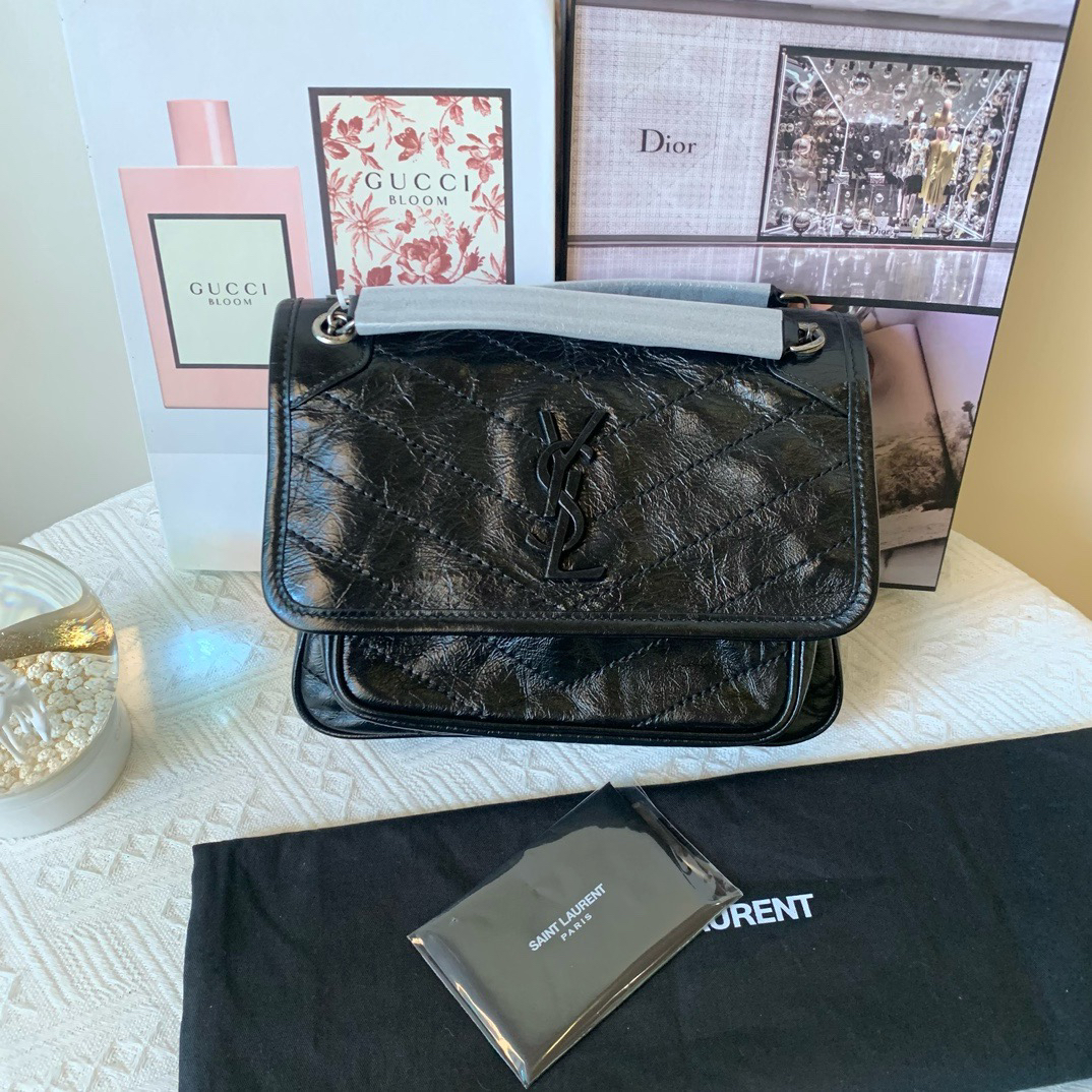 未使用 YSL/圣罗兰 黑银niki小号logo全新23编码斜挎包