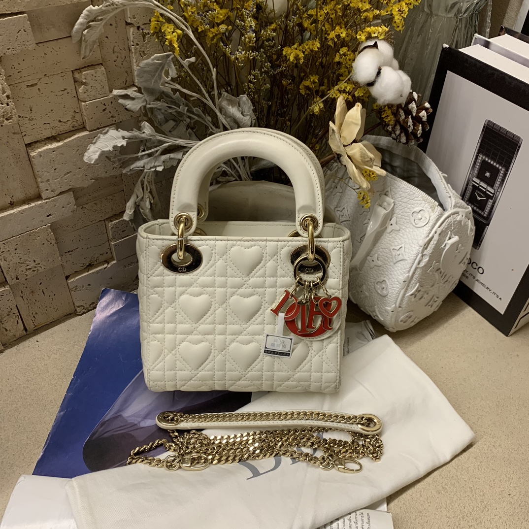 99新 DIOR/迪奥 白金爱心三格戴妃21内标