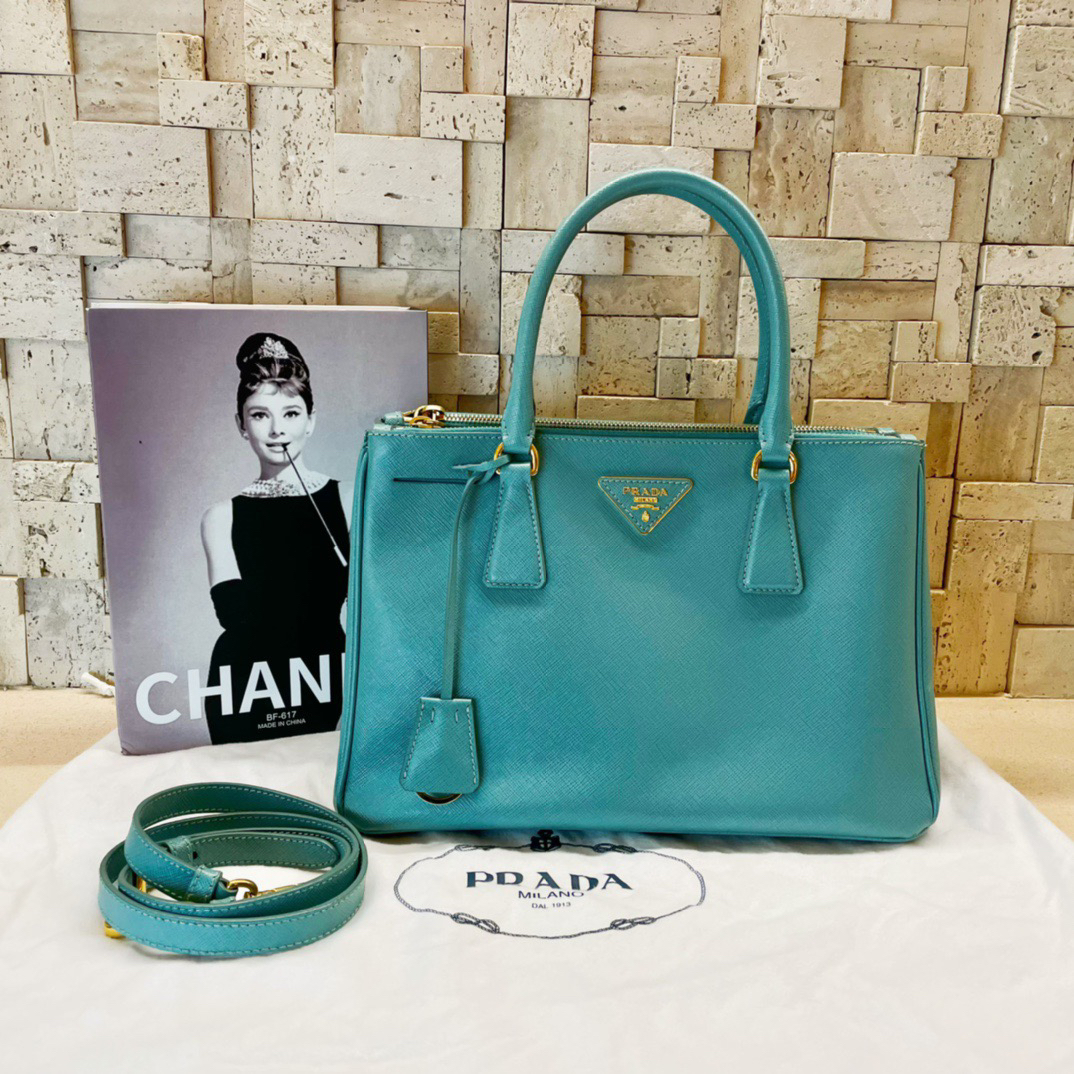95新 Prada/普拉达 湖水蓝杀手包