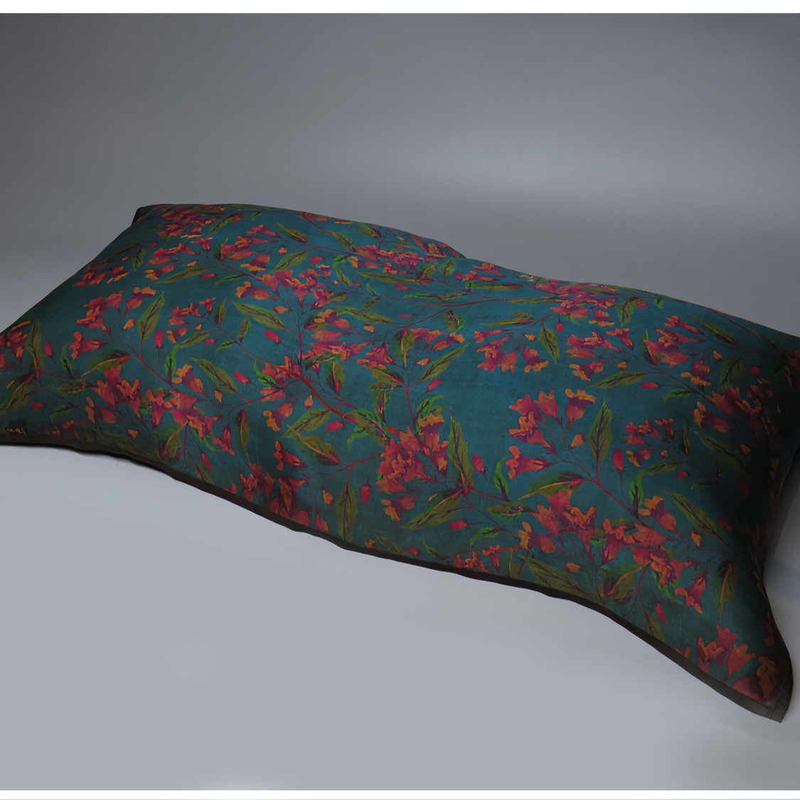 瑶纱-古法前喷桑蚕丝香云纱手工花色复古绿色国风枕巾民族风国潮