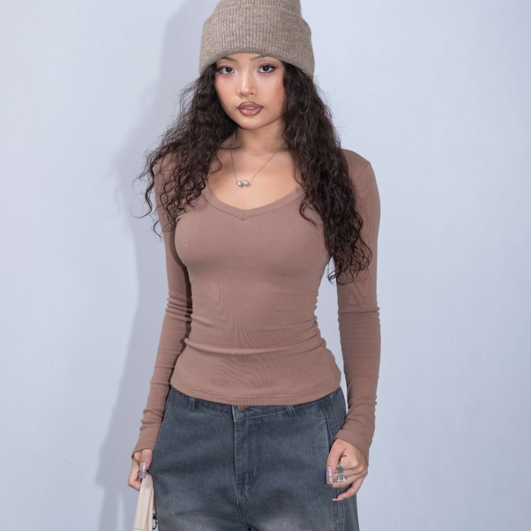 【Fcii】“冬日辣女”辣妹V领内搭加绒修身秋冬长袖女上衣 H4S2438