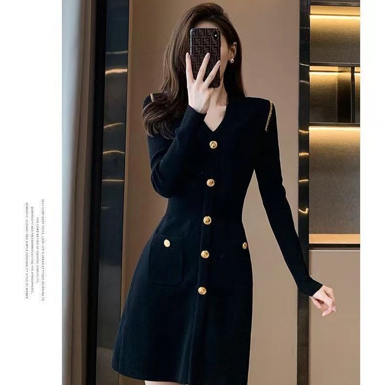 精品高档秋冬新款法式小香风黑色针织连衣裙女秋冬内搭长袖打底裙