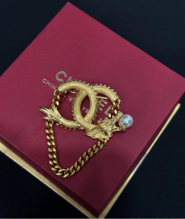 95新 Chanel/香奈儿 24C双C胸针vic24限定/JJ5012902