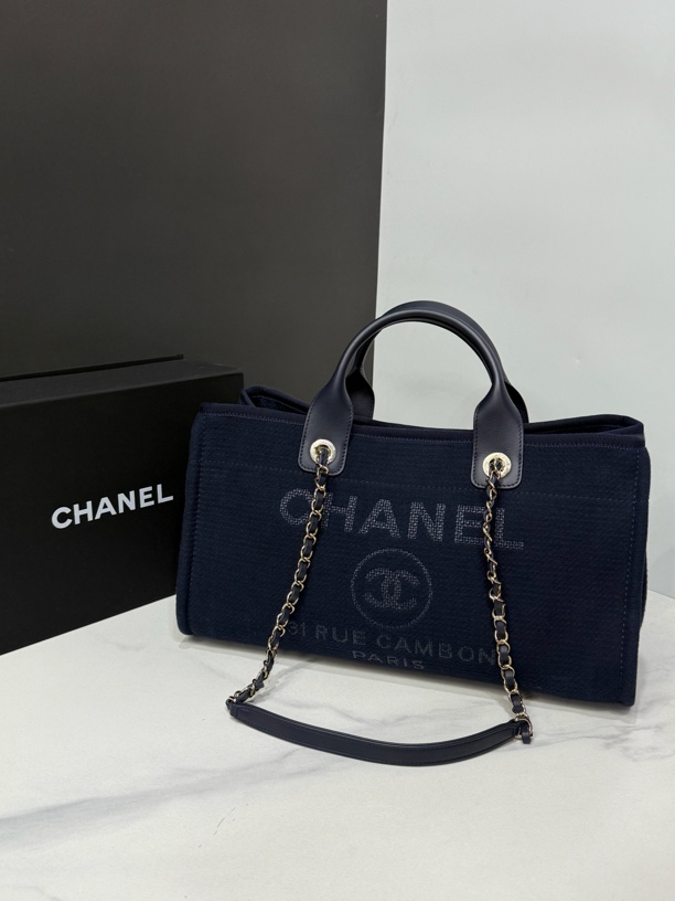 99新 Chanel/香奈儿 沙滩托特/芯片38cm/JJ04120717