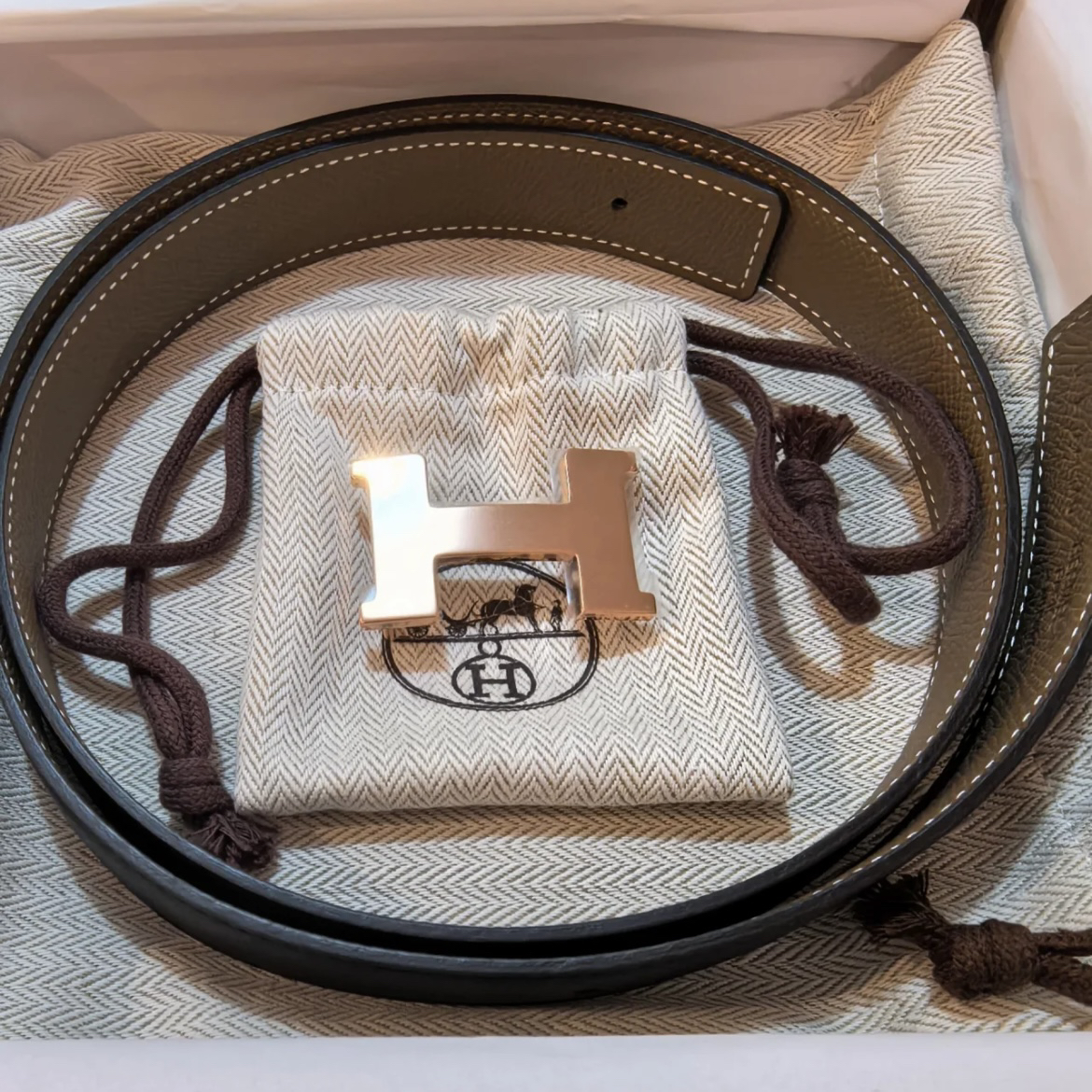 全新未使用 Hermes/爱马仕 大象灰双面腰带 2.4cm 全套礼盒