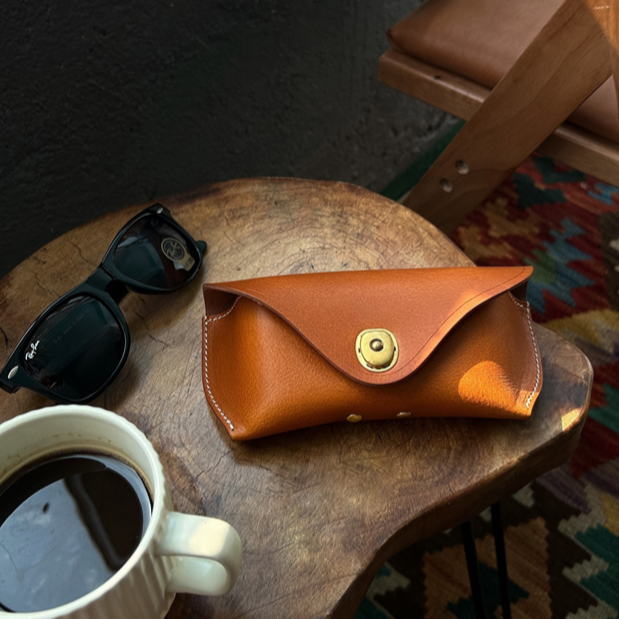 简约高级感真皮眼镜盒便携墨镜收纳植糅牛皮太阳镜盒简约眼镜盒