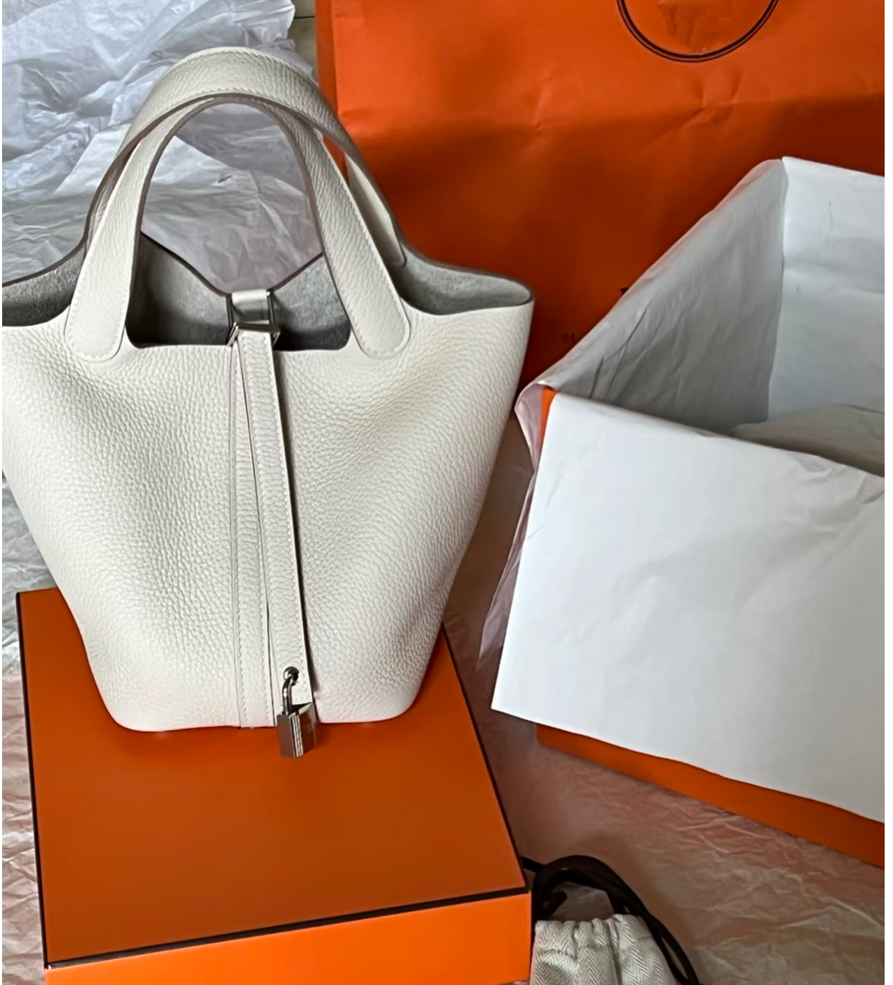 米娜家时尚百搭手提大容量牛皮菜篮子包包