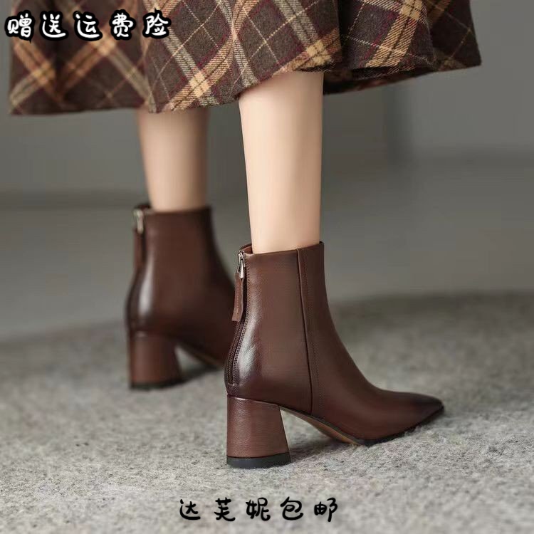达芙妮冬季后拉链靴子时尚橡胶时装靴