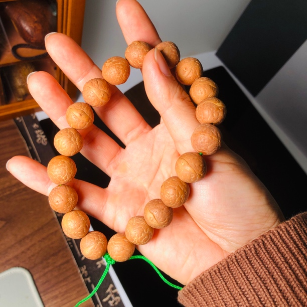 凤眼菩提手持单圈手串天然原生态尼泊尔原皮原籽盘玩佩戴