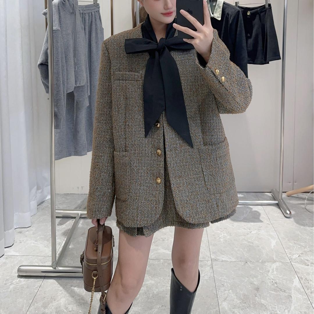【小扬哥推荐】小香风新年套装女冬款气质加棉绒蝴蝶结西装外套高