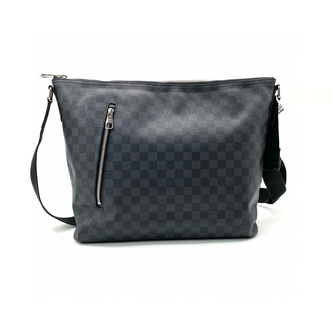 95新 LouisVuitton/路易威登 黑棋盘格单肩斜挎包 尺寸45/33