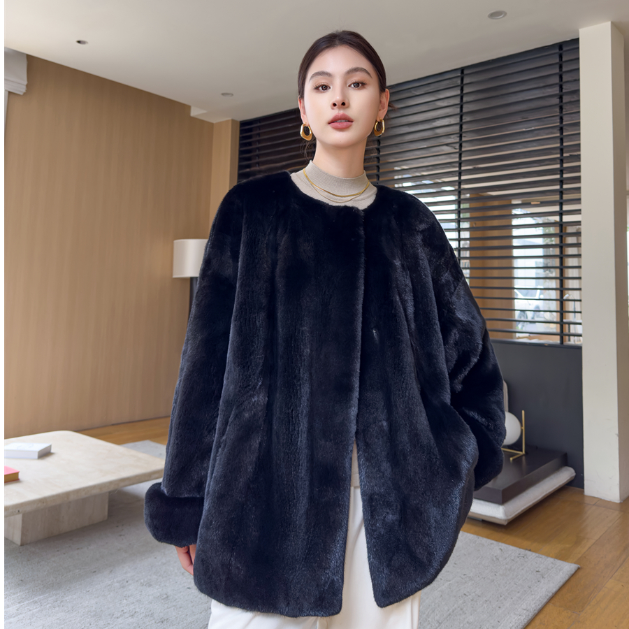 进口宝嘉美金牌超短毛圆领挽袖