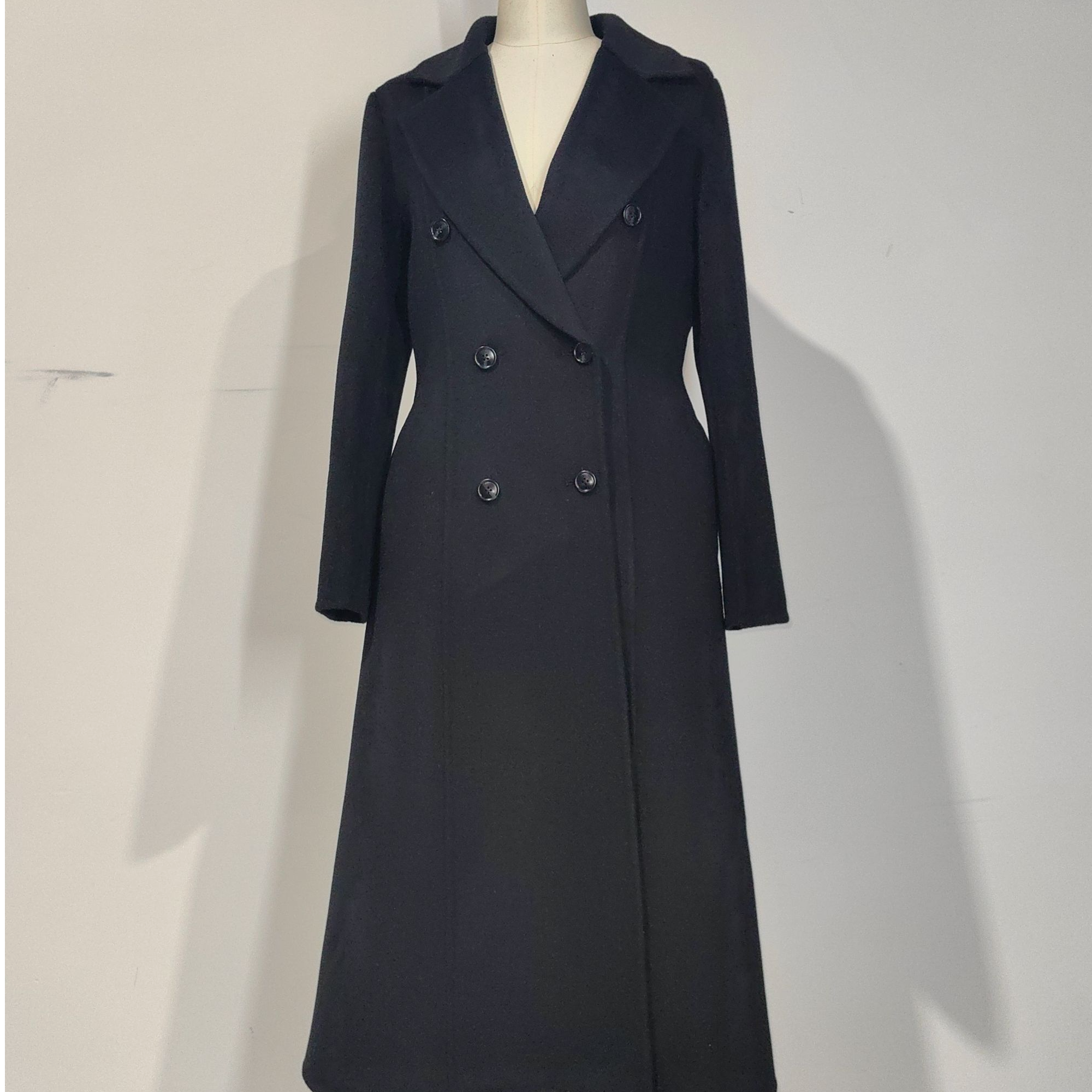 收腰阔摆复古款大衣中长款（专柜品牌同款布料，黑色居多~）