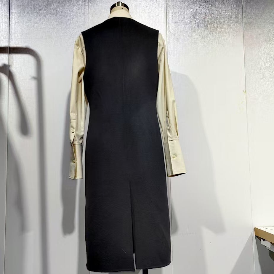 背心裙通勤显瘦气质网红时尚黑色开叉修身