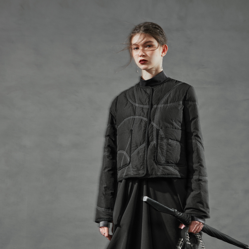 日着原创设计2025冬季新款中式正反两穿休闲短款羽绒服女RC8403Y3