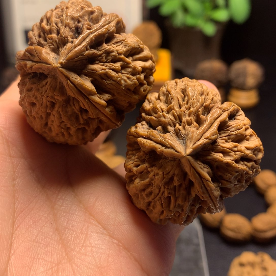 【闪购商品】文玩核桃吊坠饮*仙L霹雳锤三棱