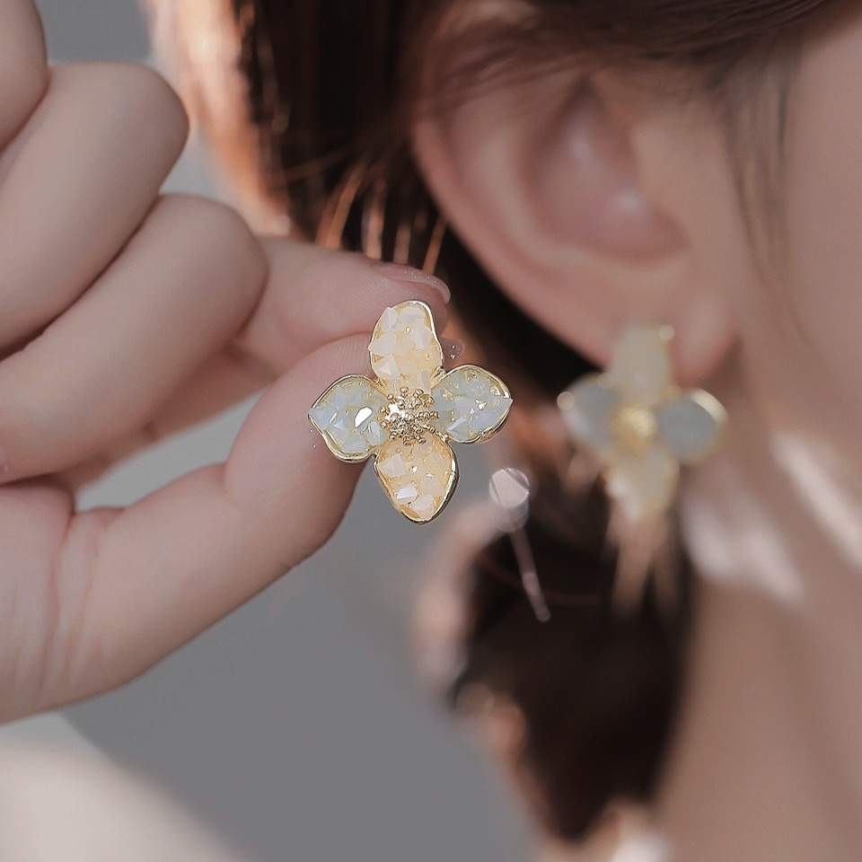 铜合金耳饰 拼色水晶花瓣耳环轻奢小众设计高级百搭耳饰E1490