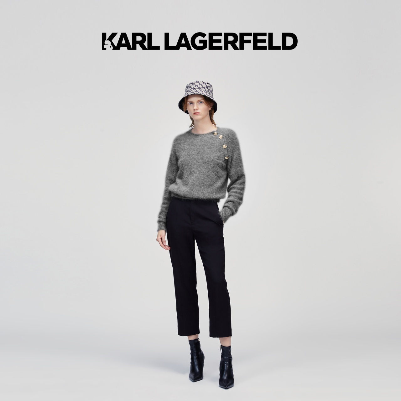 【优价】KARL LAGERFELD卡尔拉格斐秋冬藏青色纽扣套头226L2074