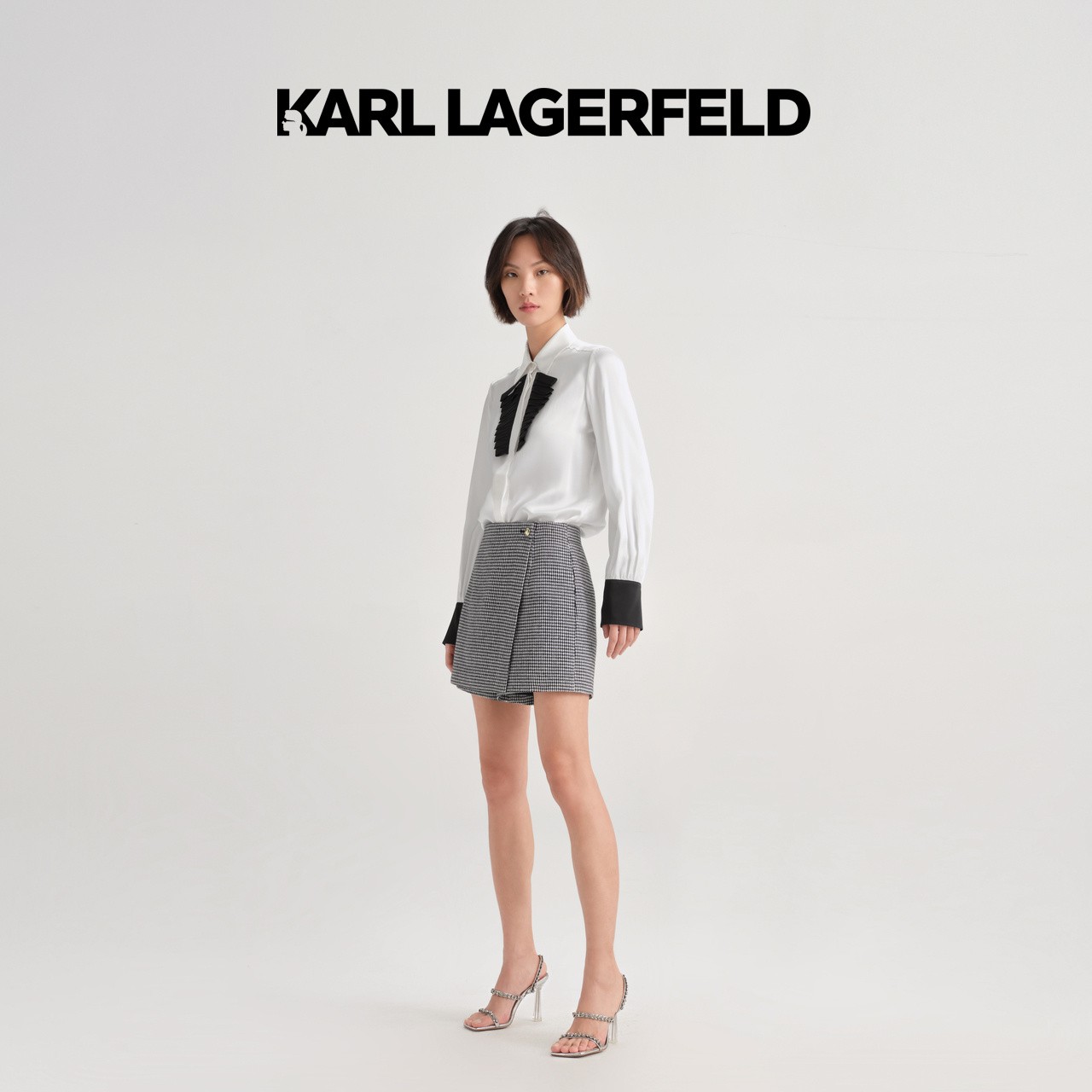 【优价】KARL LAGERFELD卡尔拉格斐黑白格纹短裤E33L1299