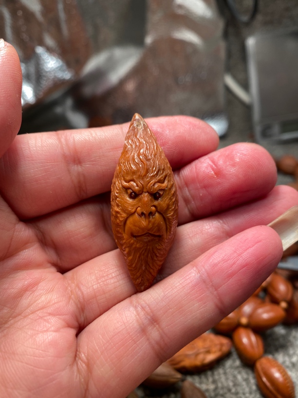 年底福利苏工核雕纯手工雕刻，齐天大圣，超长老籽雕，个性十足