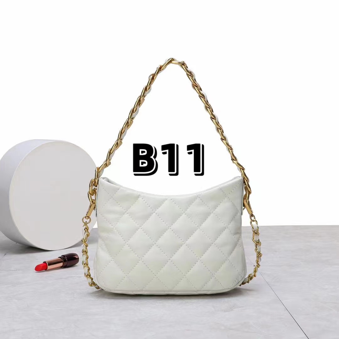 【B11】  经典休闲斜跨包包