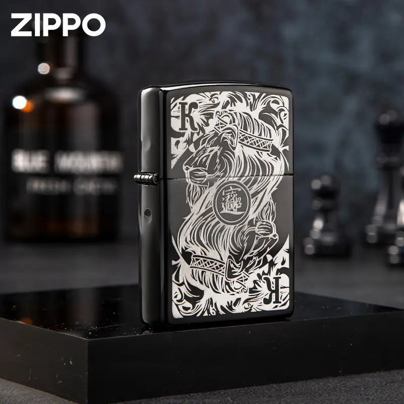 ZIPPO黑桃福狮双面精雕火机设计黑漆经典款官方正品火机-DY9802DK