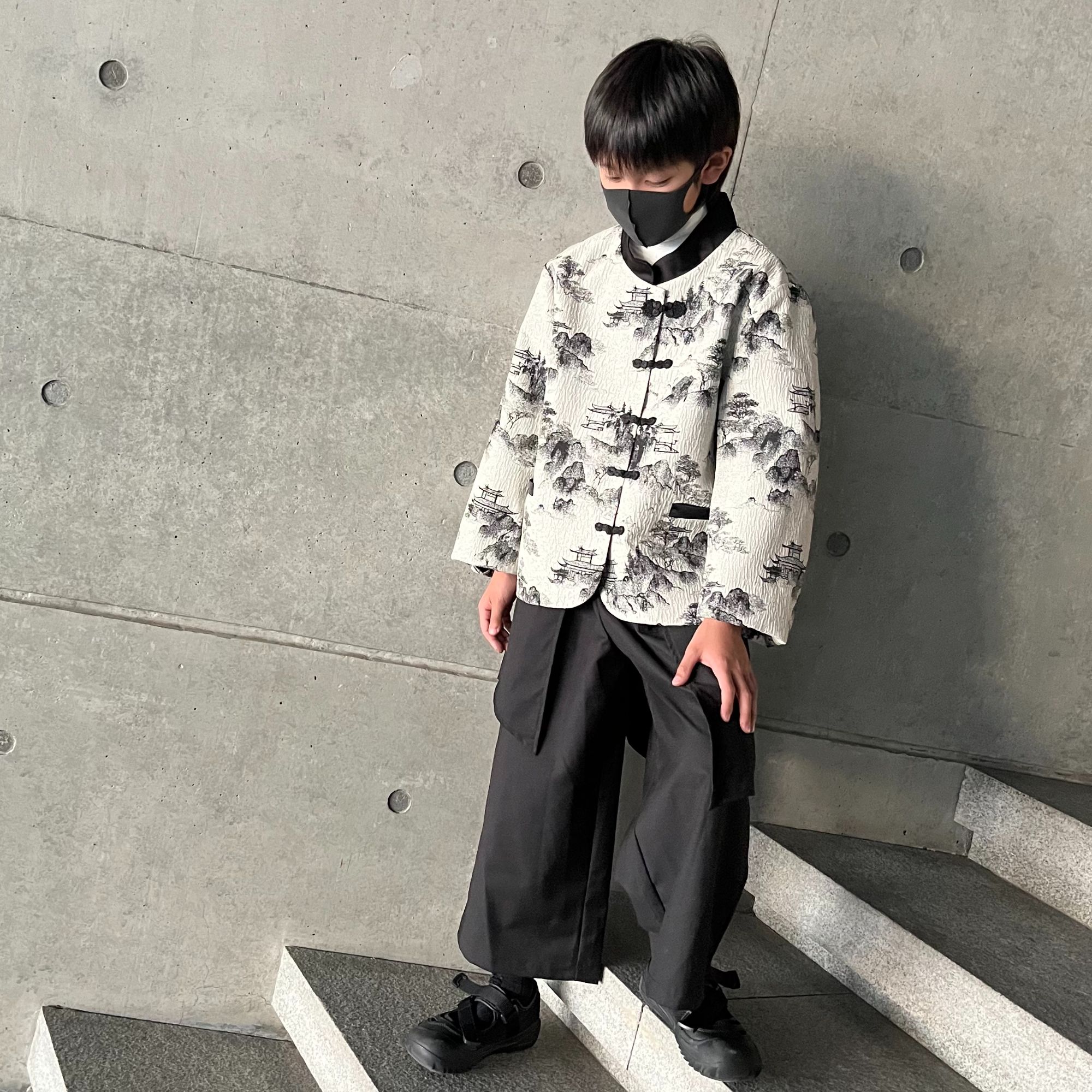 502 山水画国风儿童长袖  复古潮流白色宽松中国风印花小西装外套