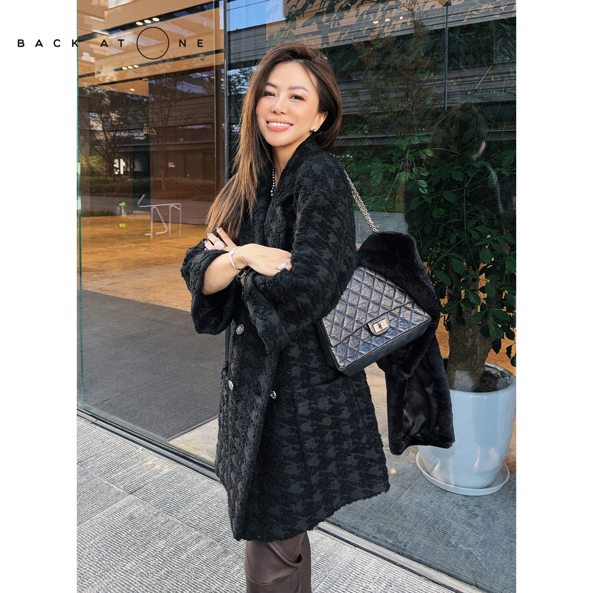 BackAtOne “奢香女王”黑色加厚重磅千鸟格翻领外套 BDF-1BD121B-K