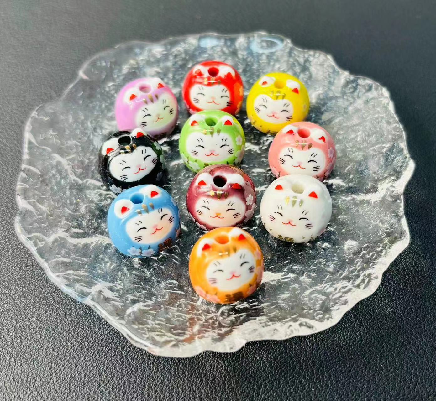 小猫多色一只