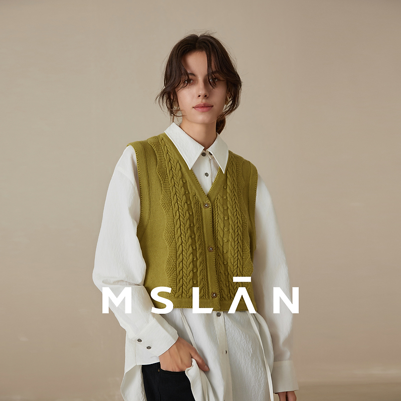 MSLAN【商场同款】秋冬新款休闲编织女V领时髦马甲外套 MEDM2103