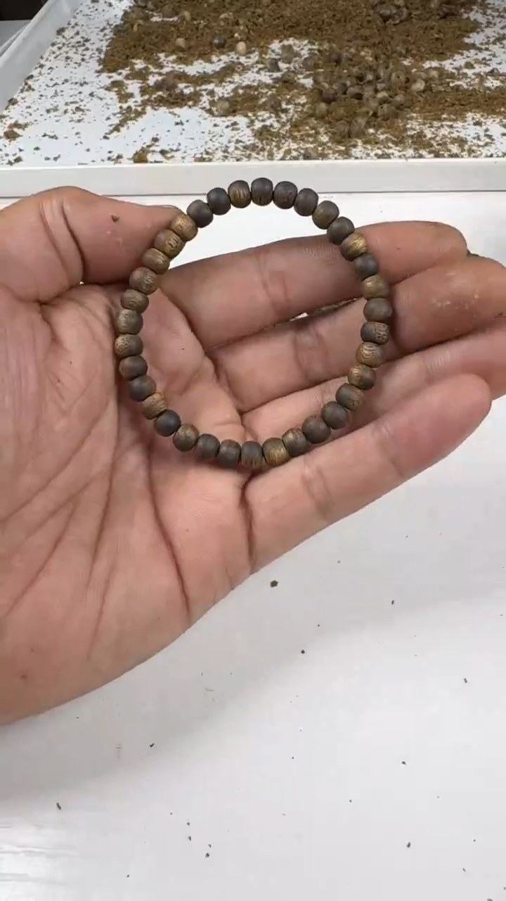 【闪购商品】沉香手串乌身鼓珠0.6  3