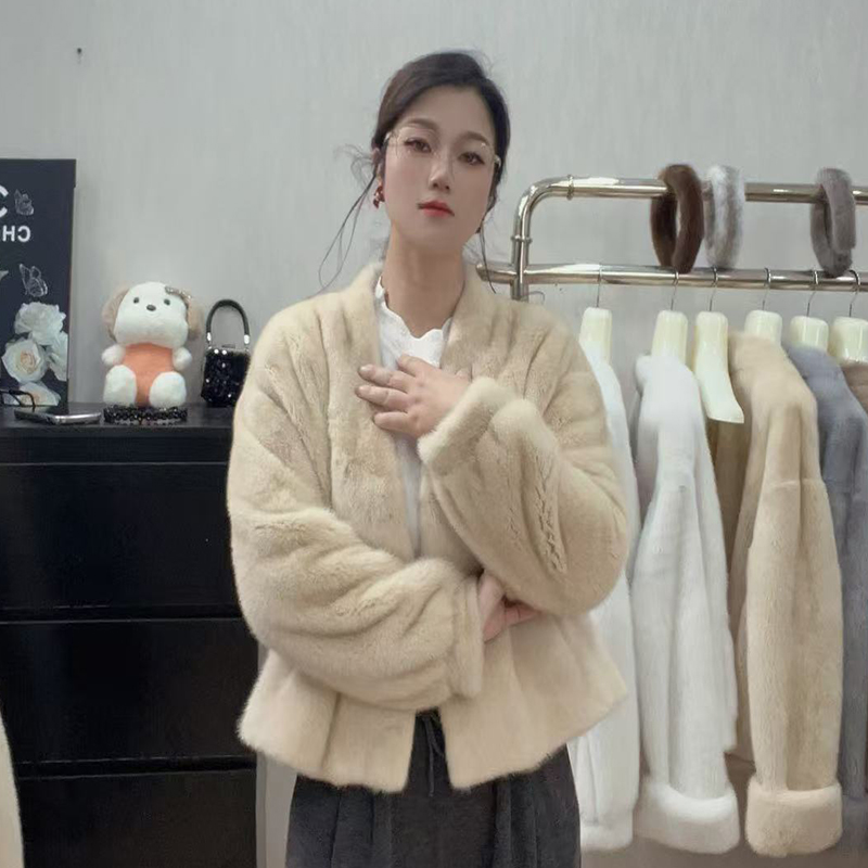 【大兰子推荐】2024新款海宁进口水貂整貂女时尚V领宽松外套