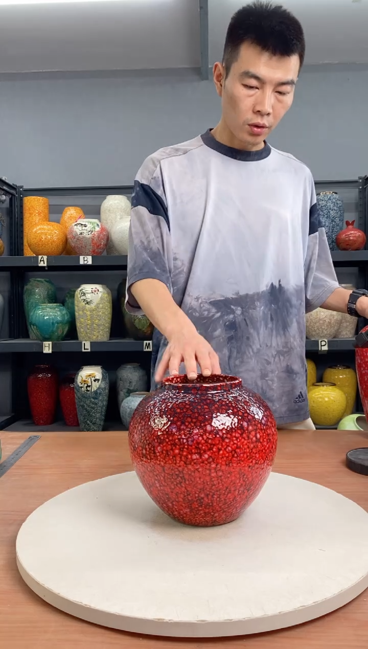 【闪购商品】瓶红宝石 小号 陶瓷花瓶 无花
