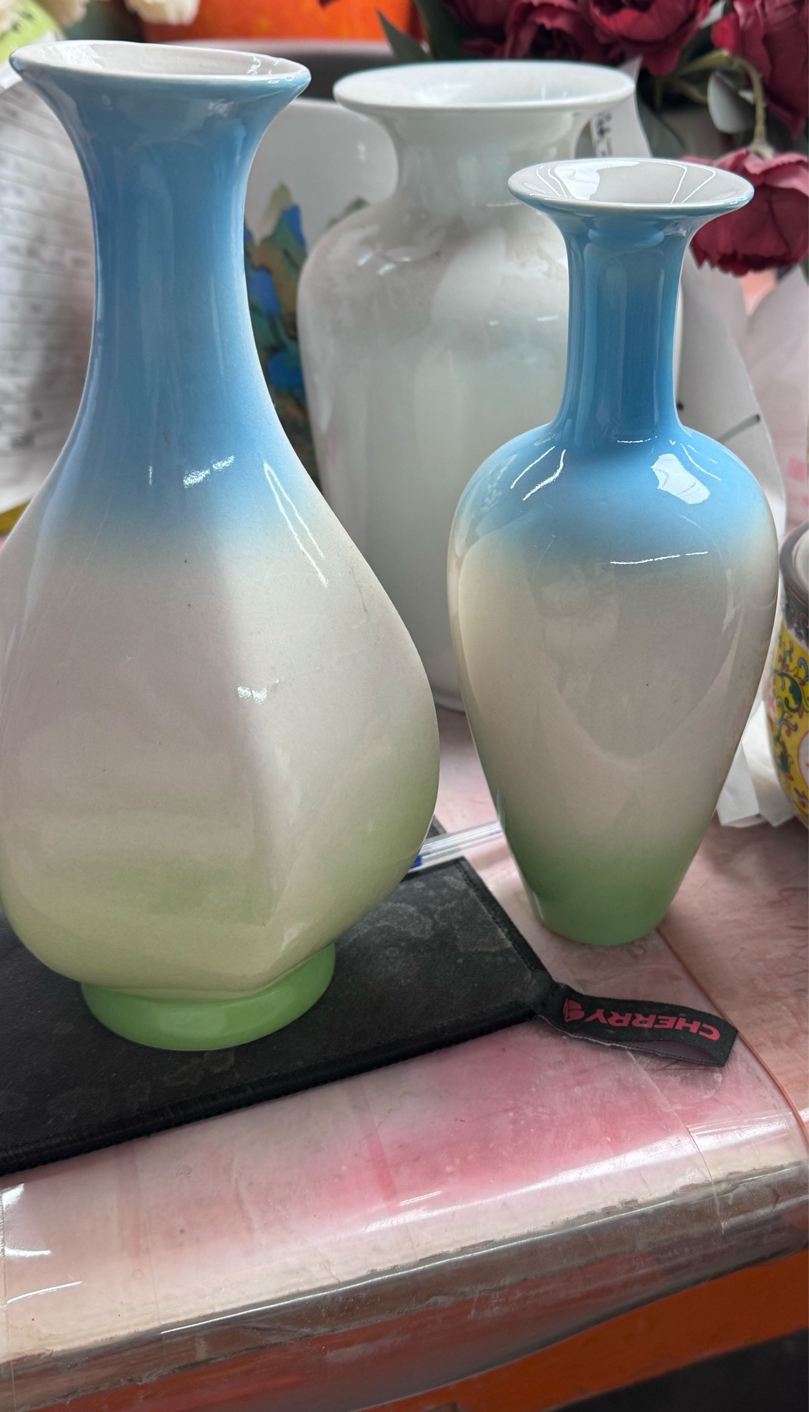 福袋里有价值199花瓶 随机一个 离开无效
