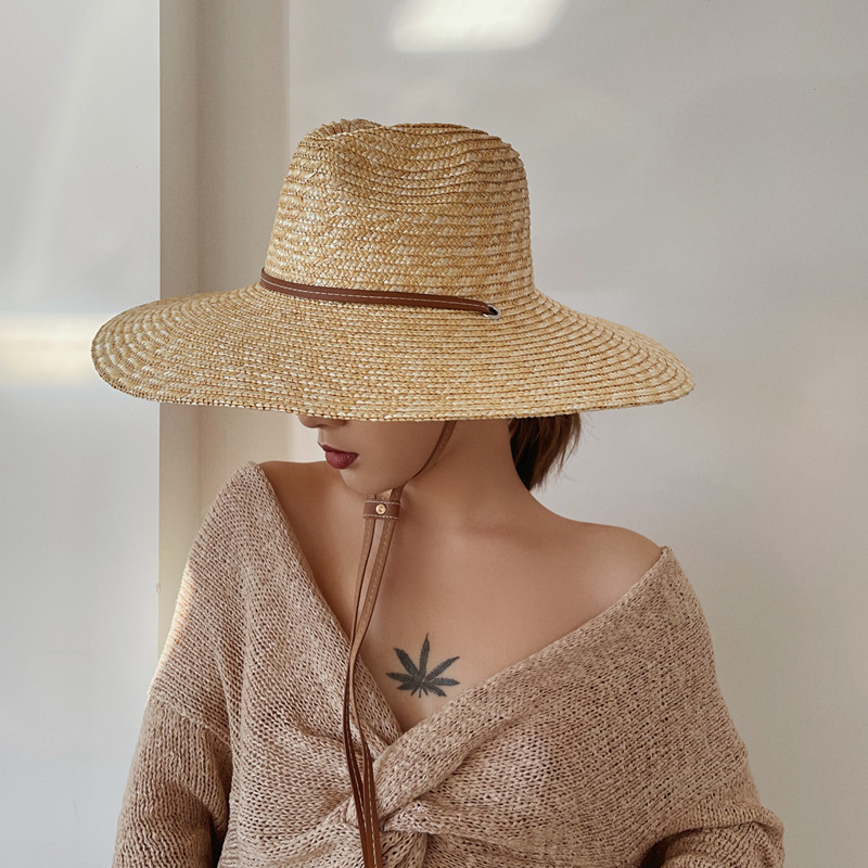 时尚博主同款巴拿马爵士麦秆草帽女夏天防晒系带防风海边大檐帽子