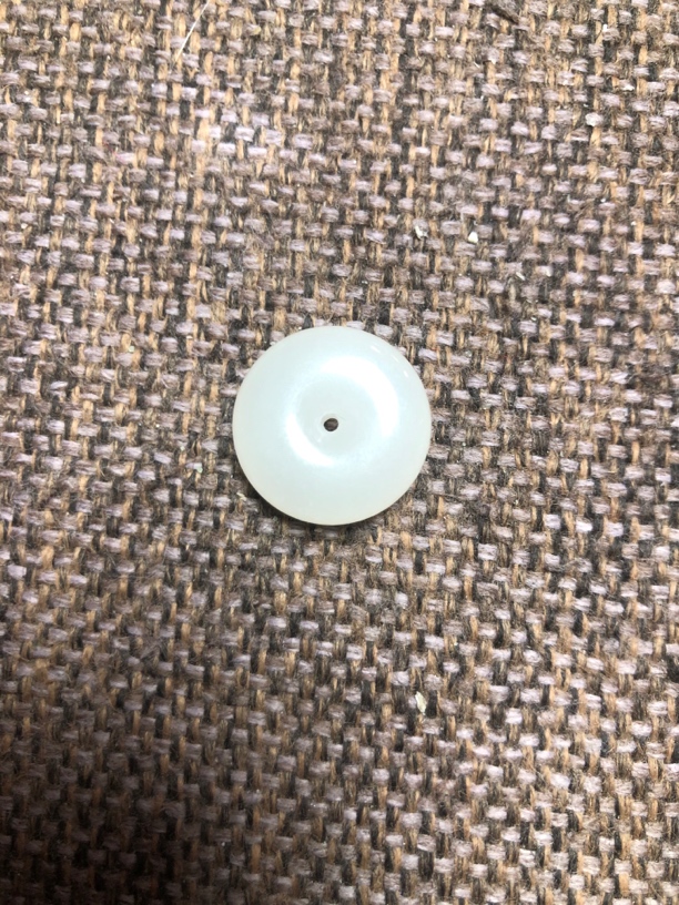 和田玉青海料平安扣外⭕17.8，厚度6