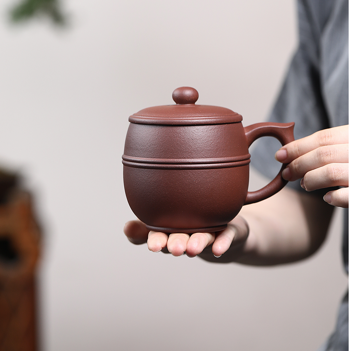 封釉雪涓（中曹清）宜兴原矿手工紫砂束腰盖杯办公杯400CC