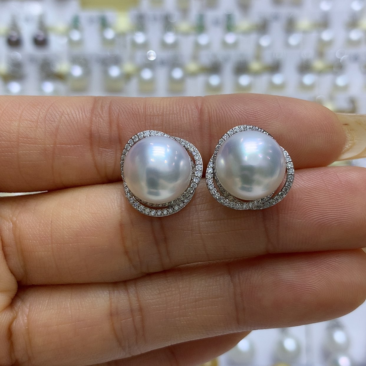 【闪购商品】海水珍珠耳饰18K金镶嵌近12mm澳白