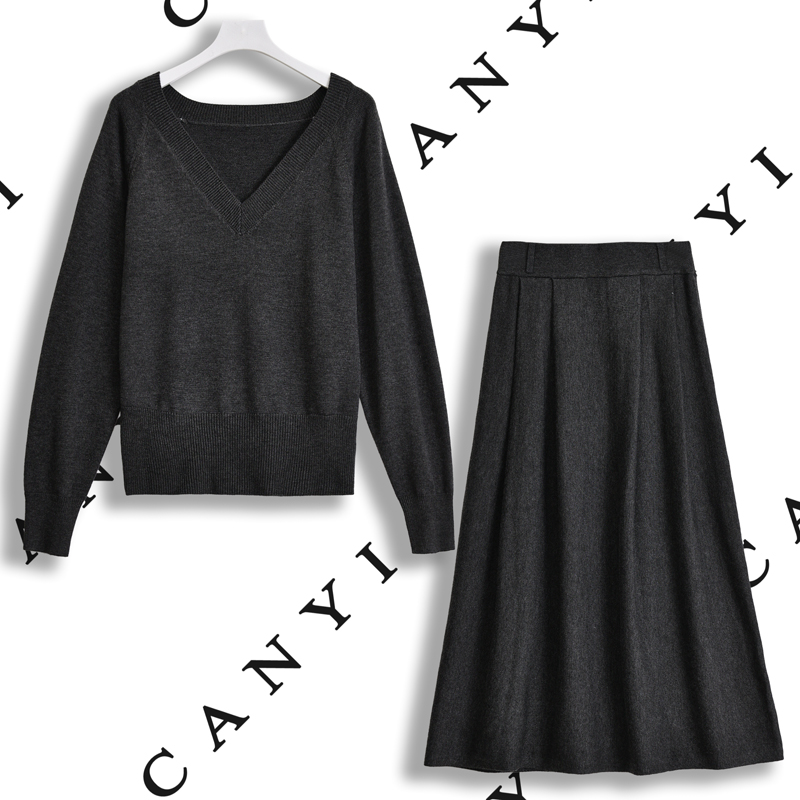 【璨衣】秋冬新款 时尚气质氛围感穿搭 纯色显瘦羊毛针织套装8059