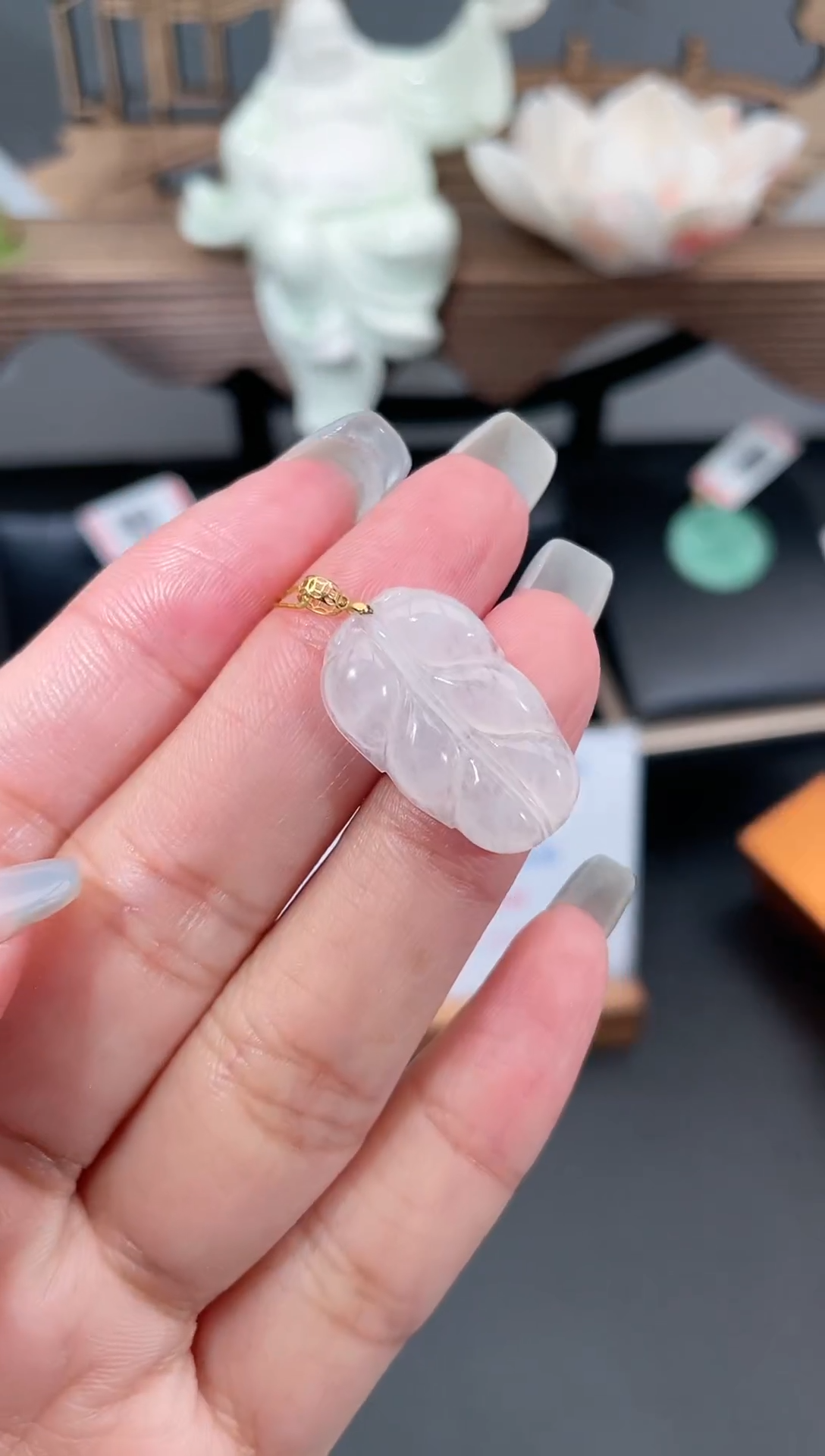 【闪购商品】翡翠颈饰18K金镶嵌16855