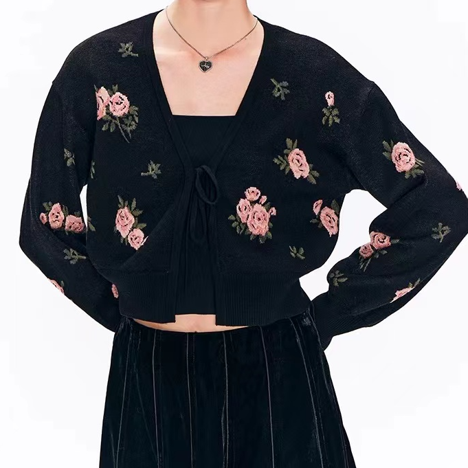 『朱小姐』“夜玫瑰”独家货源针织羊嵌花短款开衫外套 F105-1