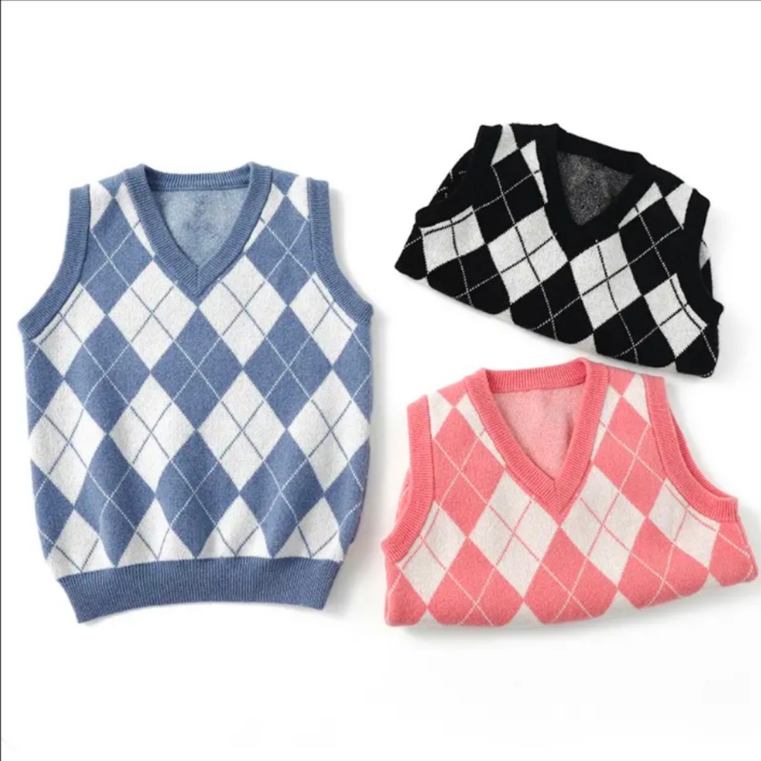 新品大小童羊毛坎肩加厚菱形马甲羊绒衫男童女童保暖内衣打底衫冬