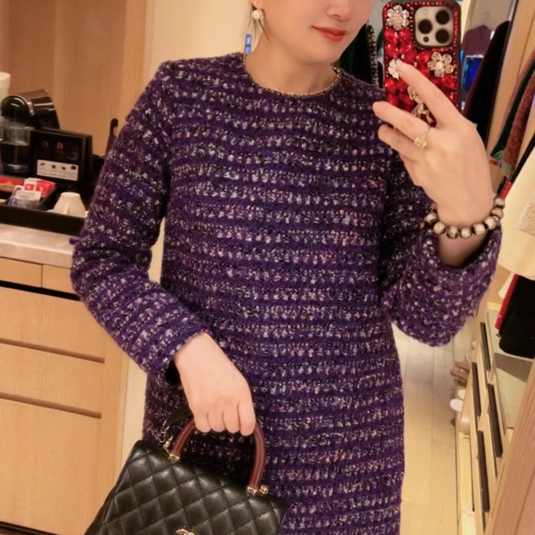 唯伊公馆2025秋季新款时尚气质钉珠小香风连衣裙98113