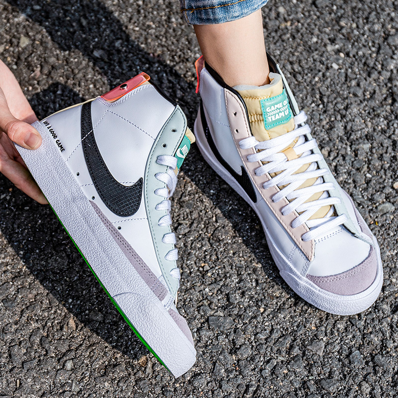 NIKE耐克秋冬新款女鞋开拓者运动鞋高帮耐磨休闲鞋板鞋DO2331-101